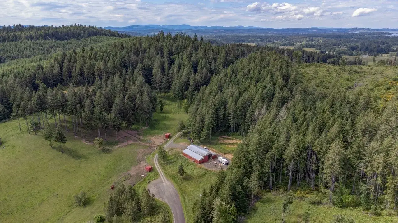 Camping near Richardson Park & Campground - A Lane County Park: Pristine Ranch, Veneta, Oregon
