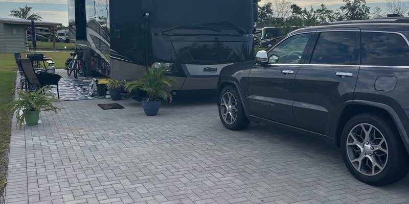 Camper submitted image from Creekside RV Resort