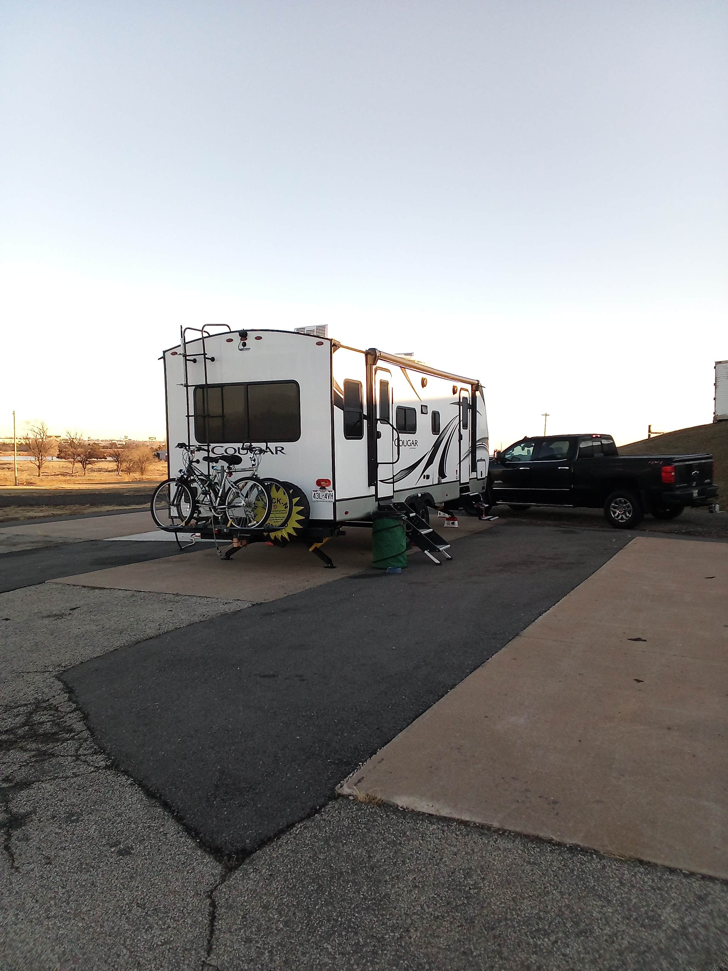 Camper submitted image from Sooner's Corner RV & Motel - 4