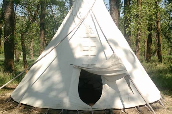 Cross Ranch Nd Cross Ranch State Park Campground | Hensler, North Dakota