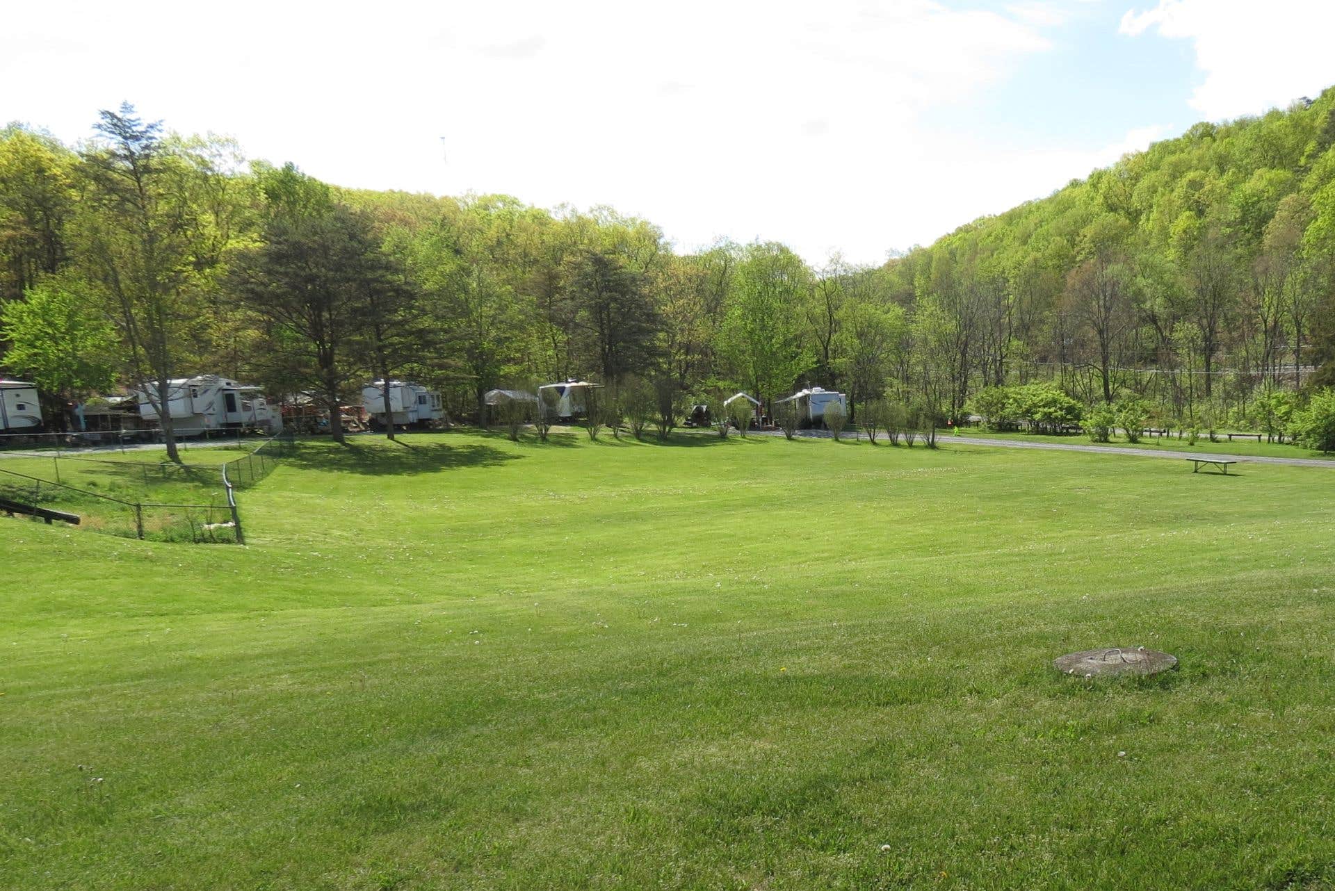Camper submitted image from Nature's Getaway RV Park - 2