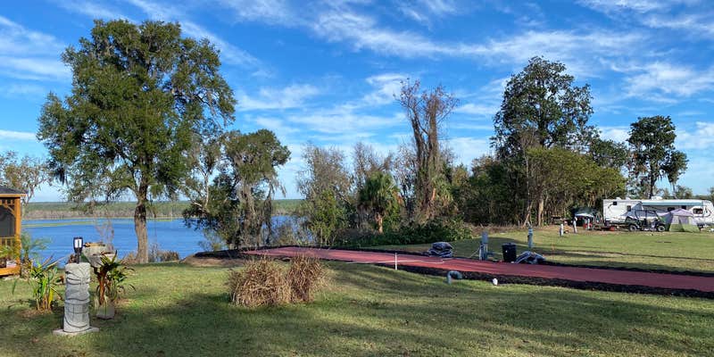 Camper submitted image from Lake Oklawaha RV Park