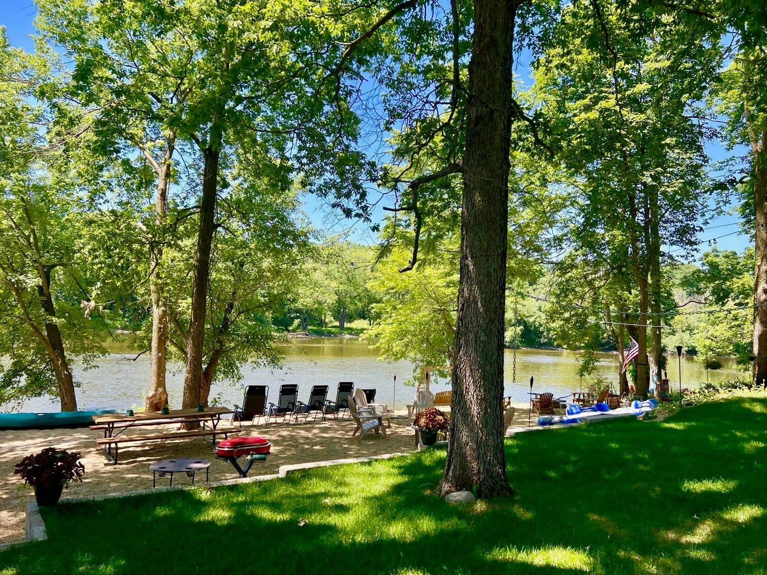 Camper submitted image from Fox Bluff Vacation Cottage & RV Resort - 1