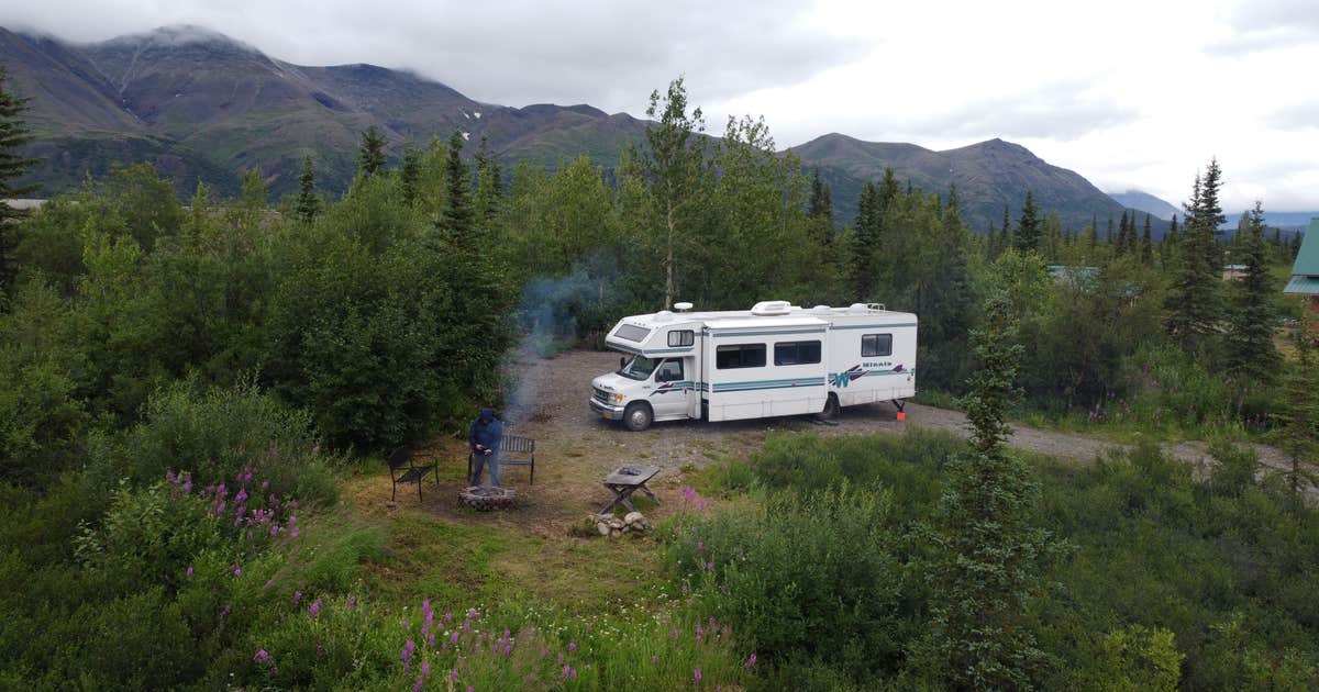Denali's Doorstep: RV & Tent Camp Site w/Fire Pit