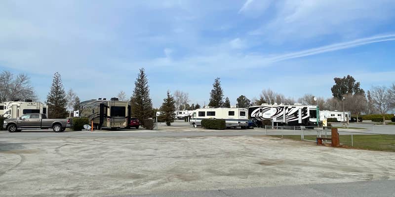 Camper submitted image from Bear Mountain RV Park