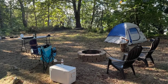 Camper submitted image from Grove Getaways