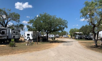 A Country Breeze RV Park