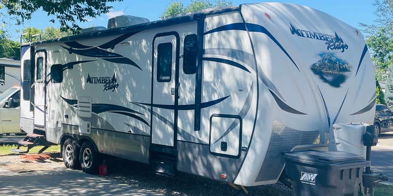 Camper submitted image from Circle L Mobile Home and RV Community