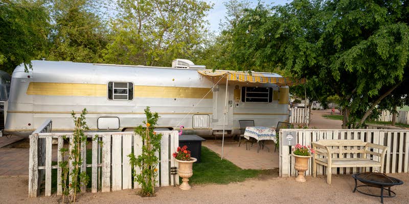 Camper submitted image from The Cozy Peach at Schnepf Farms