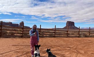 liu Z.'s photo of camping with pets at Hummingbird Campground near Monument Valley, AZ