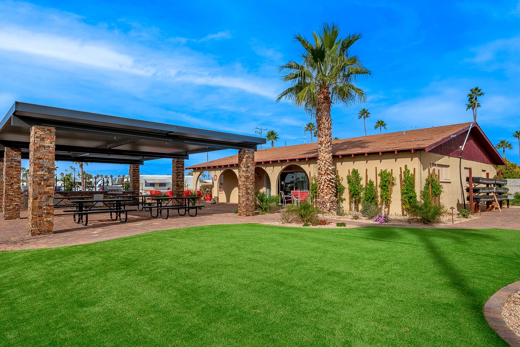 Desert Holiday RV Resort