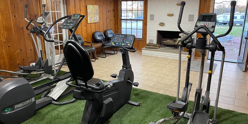 Camper submitted image from Green Deer RV Park