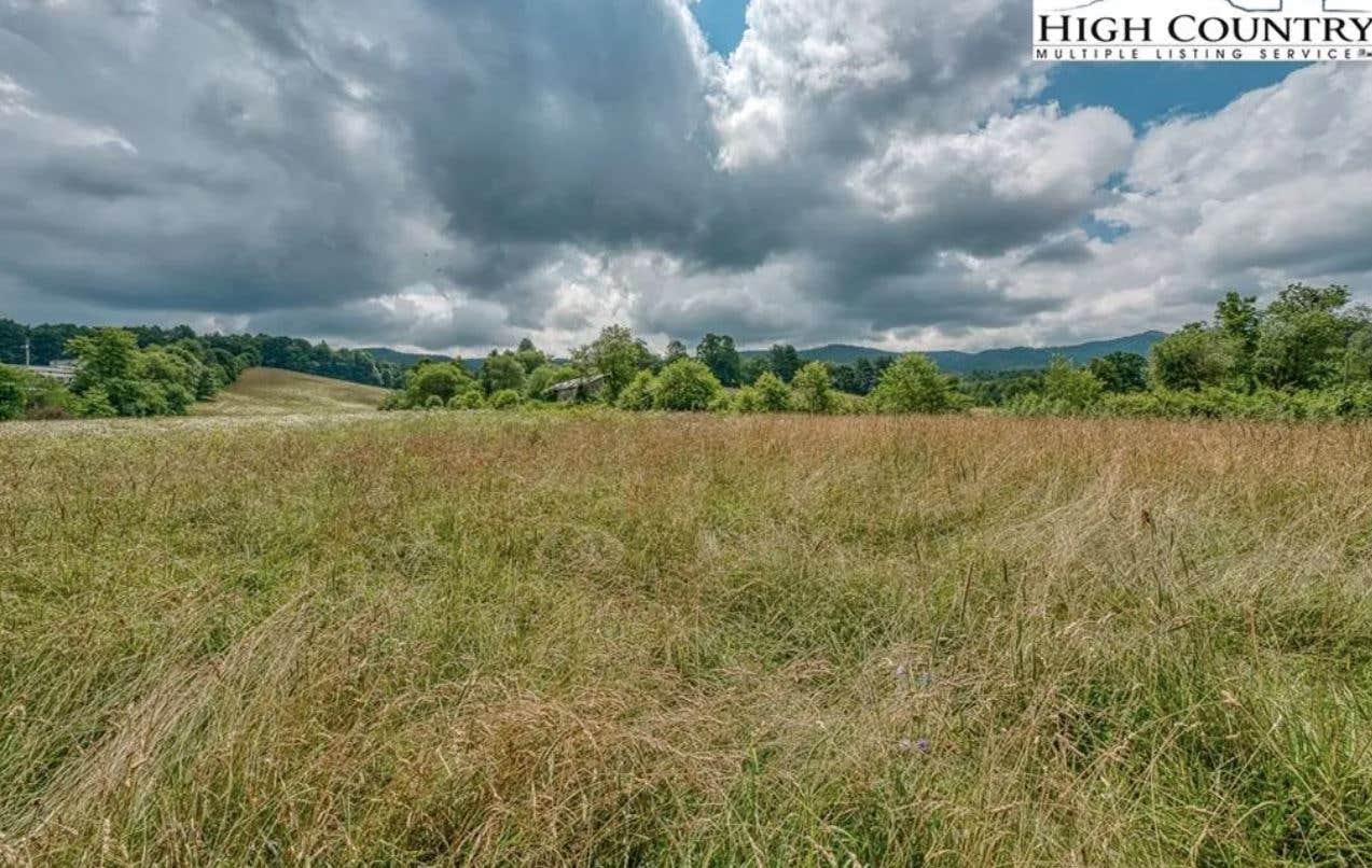 Camping near Butler TN RV full hookup campsite: Doe Valley Campground, Mountain City, Tennessee