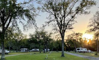 Camping near Oak Leaf Park Campground: Vinton RV Park, Orange, Louisiana