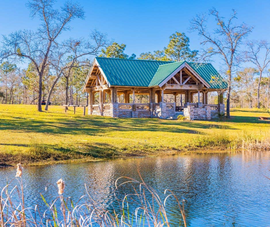 Camping near Black Prong Equestrian Village: Red Door Cottage Farmhouse, Morriston, Florida