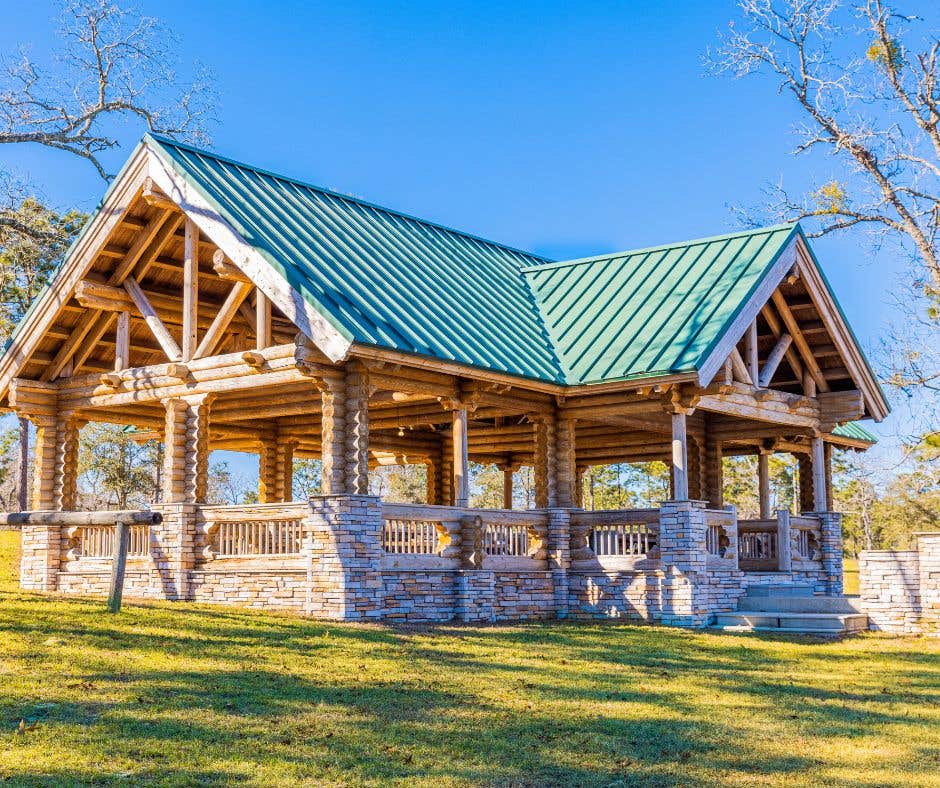 Camper-submitted photo at Red Door Cottage Farmhouse near Williston, FL