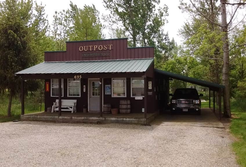 Camping Outposts Country Outpost RV Site | Hollansburg, Ohio