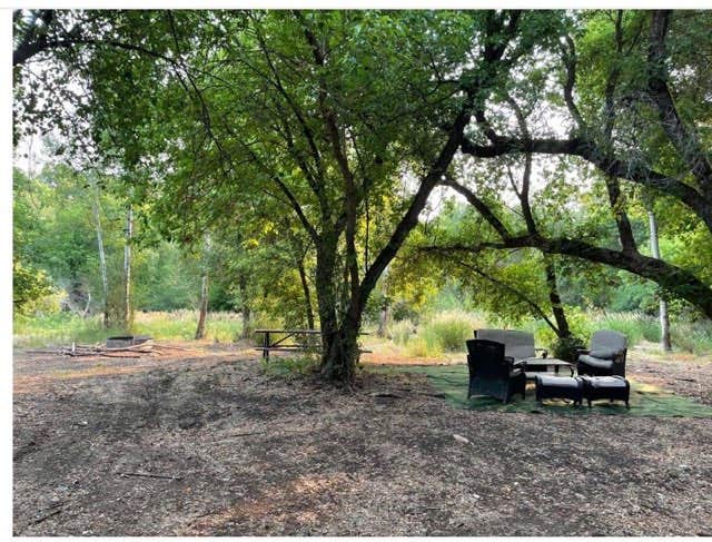 Camper submitted image from Secluded Maple Creek River Bottoms - 1