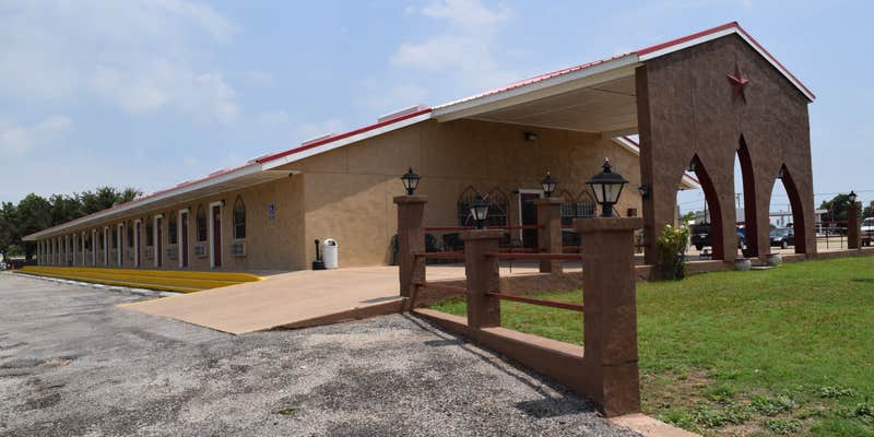 Camper submitted image from ALBANY INN & RV CAMPGROUND