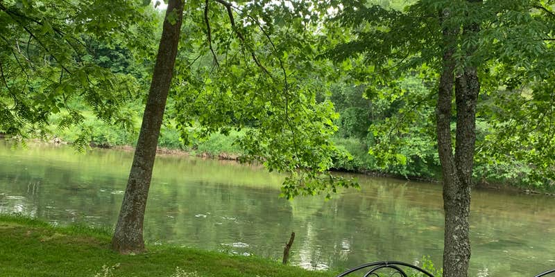 Camper submitted image from River Country Campground & RV Park