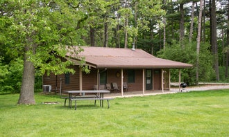 Camping near Starved Rock Campground — Starved Rock State Park: Kishauwau Cabins, Oglesby, Illinois