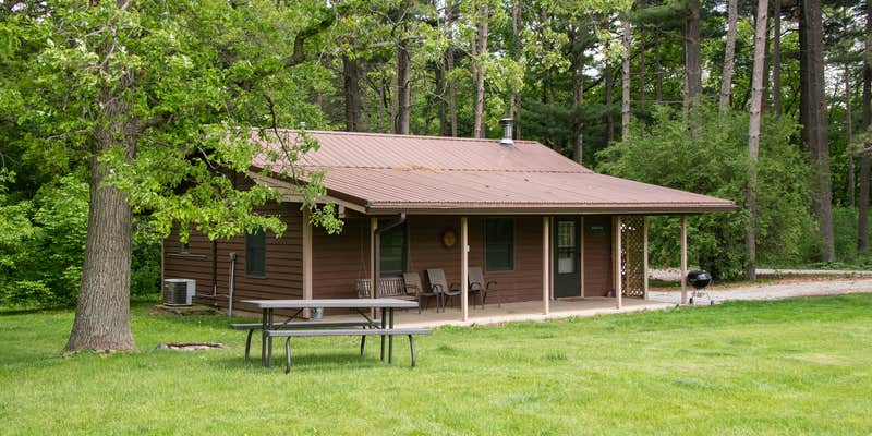 Camper submitted image from Kishauwau Cabins