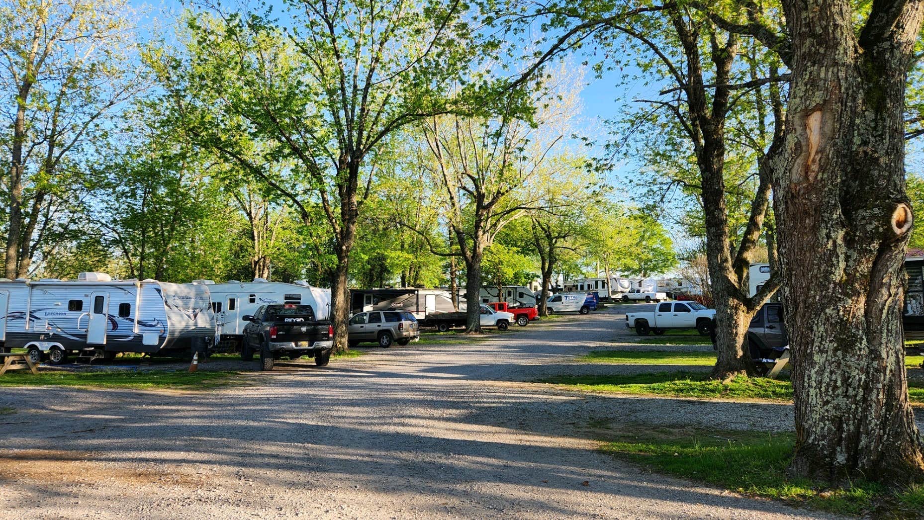 Camping near Nashville North: Owl's Roost Campground, Greenbrier, Tennessee