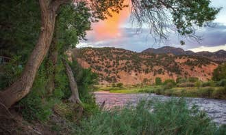 Camping near Point Barr Campground — Arkansas Headwaters Recreation Area: Pleasant Valley RV Park, Howard, Colorado