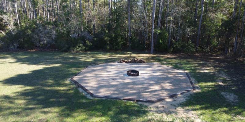 Camper submitted image from Jasmine Breeze RV Park