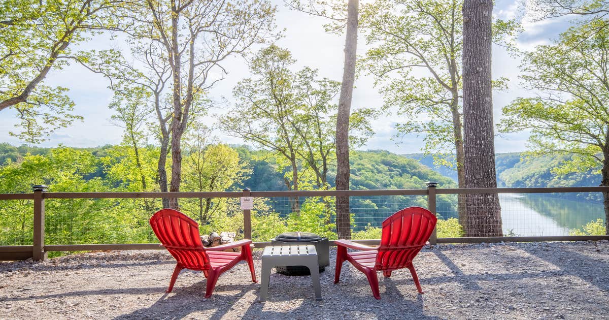 Bear Bluff Retreat above Center Hill Lake Camping | Walling, Tennessee