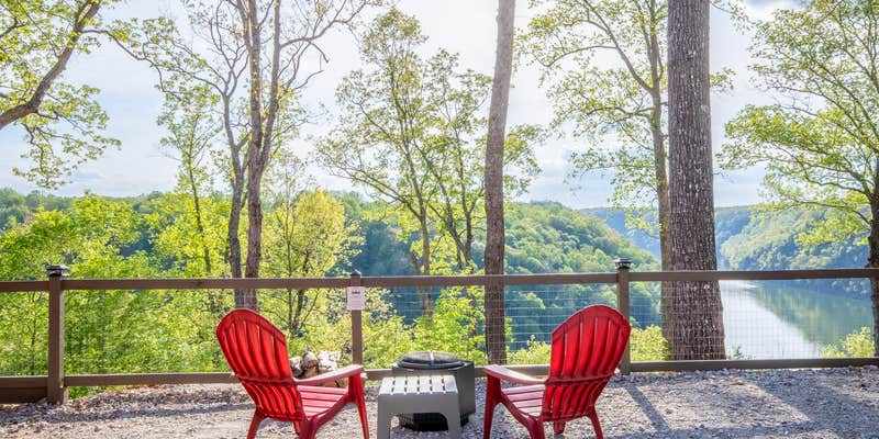 Camper submitted image from Bear Bluff Retreat above Center Hill Lake