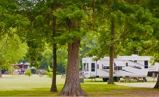Jorge R.'s photo of rv camping at Oakridge Campground near Mount Vernon, KY