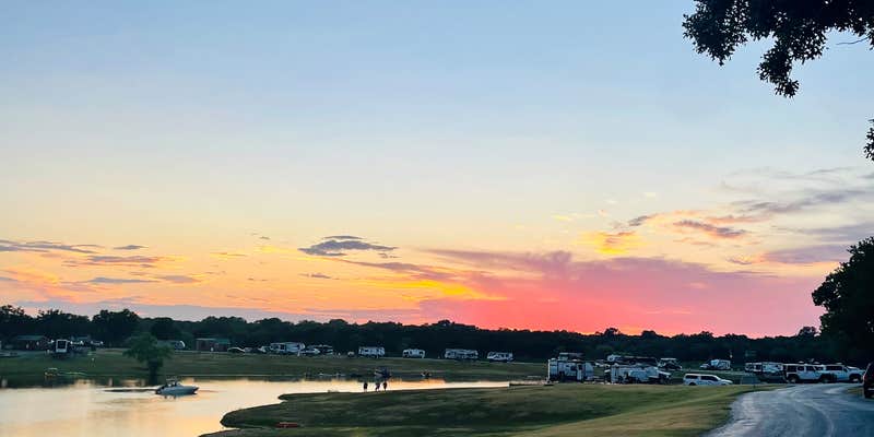 Camper submitted image from The Vineyards Campground & Cabins