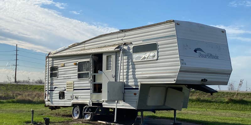 Camper submitted image from Tiki RV Park