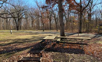 Camping near Crazy Horse Campground: Hononegah Forest Preserve, Rockton, Illinois
