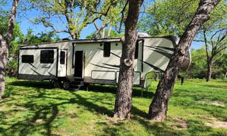 Camping near Cross Timbers — Lake Mineral Wells State Park: Cozy Acres Tiny Home Community - RV Sites, Bridgeport, Texas