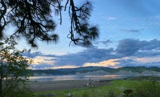 Camping near Cloverleaf Campground — Lake Roosevelt National Recreation Area: Hunters Campground — Lake Roosevelt National Recreation Area, Lake Roosevelt National Recreation Area, Washington