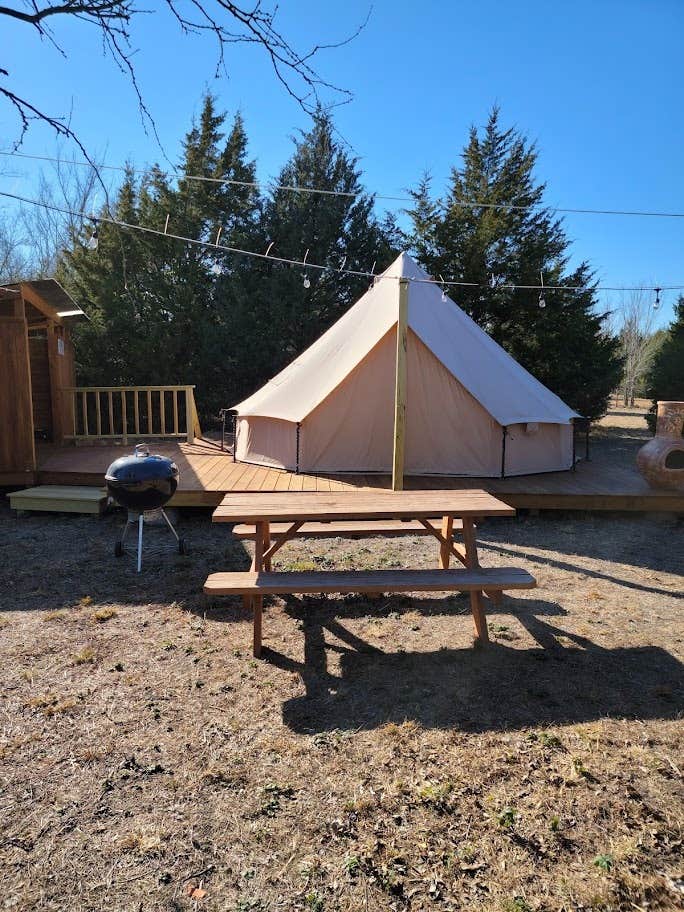 Camping near COE Bardwell Lake Mott Park: Bluebonnet Glamping Company, Ennis, Texas
