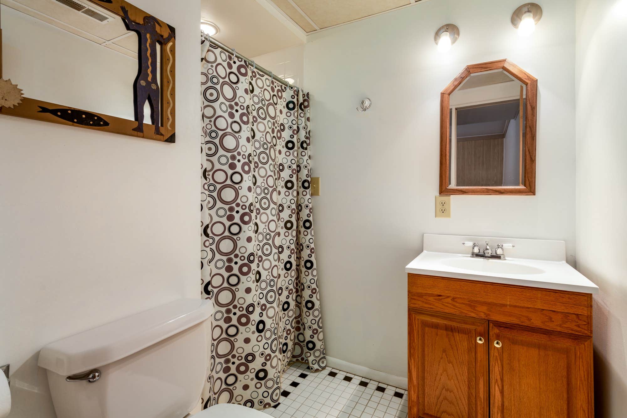 Camper submitted image from Cozy Cabin w/Fire Pit, Hot Tub, Deck, & Pool Table - 2