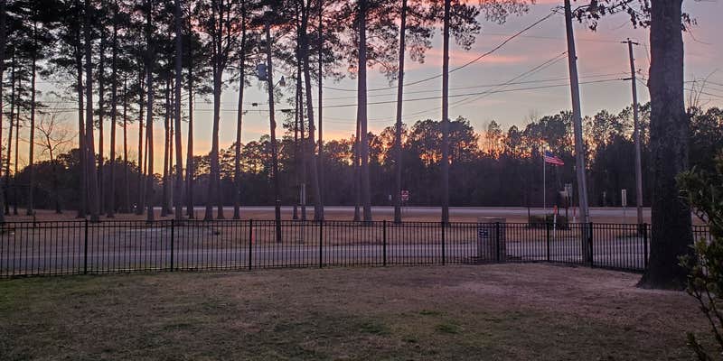 Camper submitted image from Enlow RV Park