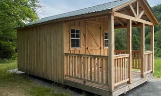 Black Creek's Maple Retreat Cabin 