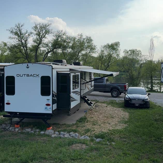 Suncatcher Lake Campground Leavenworth, KS