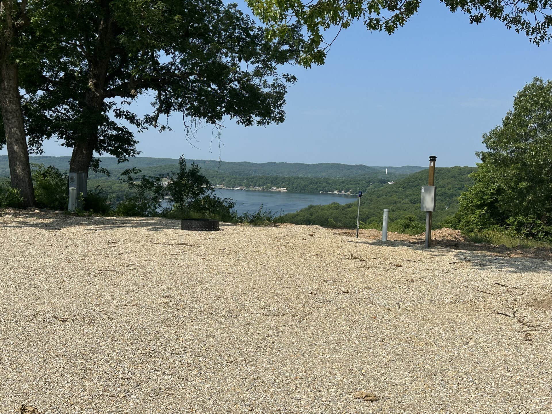 Camping near LOTO Off Road: Professional Service Enterprise, Lake Ozark, Missouri