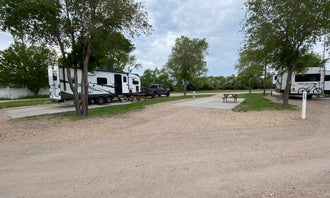 Camping near Fort Kearny SRA: Kearney RV Park & Campground, Kearney, Nebraska