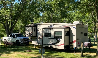 Camping near Starved Rock Family Campground: Nature’s Way RV Park, North Utica, Illinois