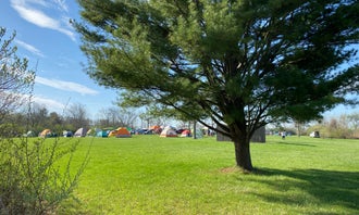 Camping near Matthiessen State Park Equestrian Campground — Matthiessen State Park: Starved Rock State Park - Youth Campground, North Utica, Illinois