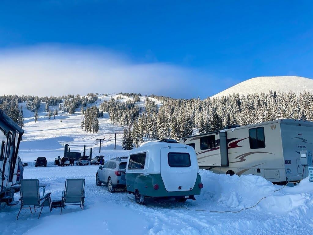 Camper submitted image from Mt Bachelor Overnight RV Camping - 1