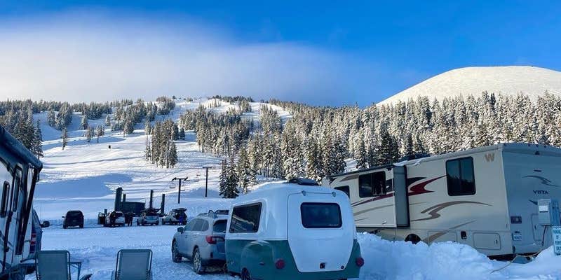 Camper submitted image from Mt Bachelor Overnight RV Camping