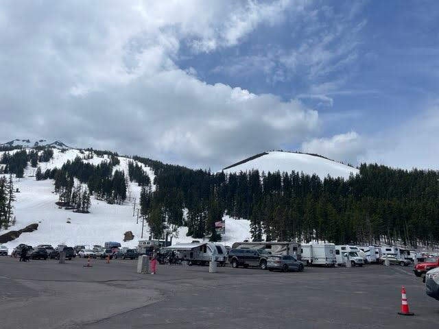 Camper submitted image from Mt Bachelor Overnight RV Camping - 2