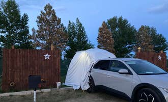 Camping near Dugway Recreation Site: Red Desert Rose Campground, Saratoga, Wyoming
